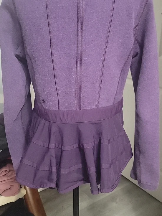 Lululemon Size 8*  Ruffled Up Pullover - Picture 6 of 9